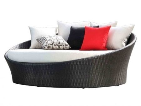 Chorus Round Outdoor Daybed Fashion