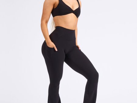 Contour Pocket Flare Legging - Onyx Black For Sale